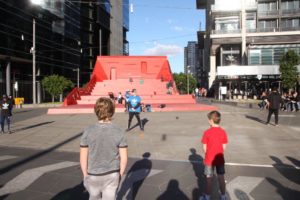 Street performers at Southbank